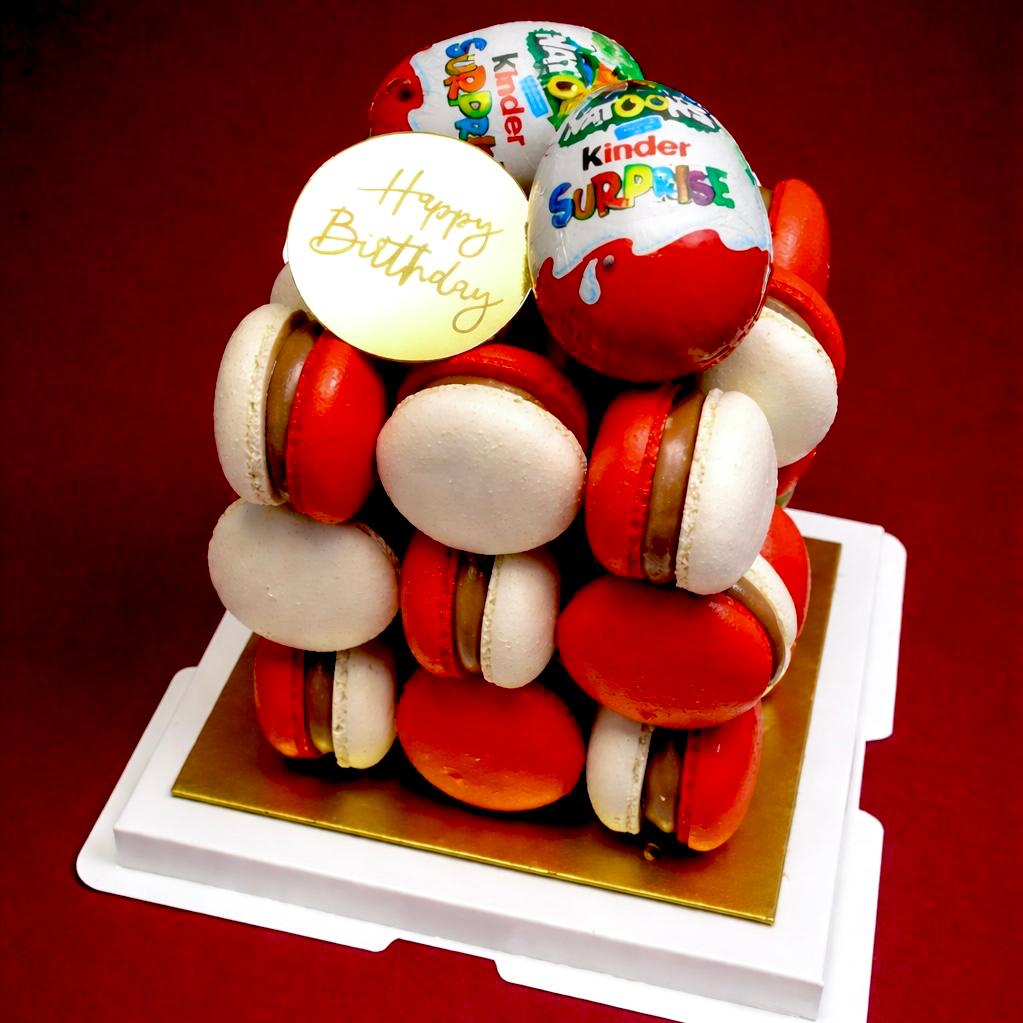 Macaron cube cake